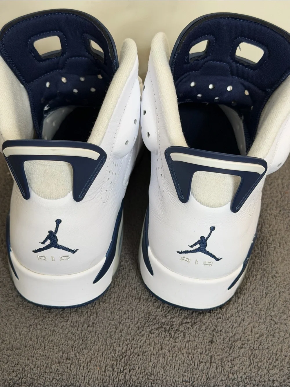 Air Jordan 6 Retro Midnight Navy 2022 Men’s size 11